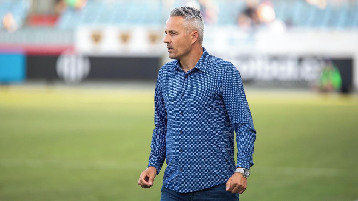 Janotka vrací Sigmě DNA, v lize začal ostrým řezem. Píchlo mě u srdce, říká